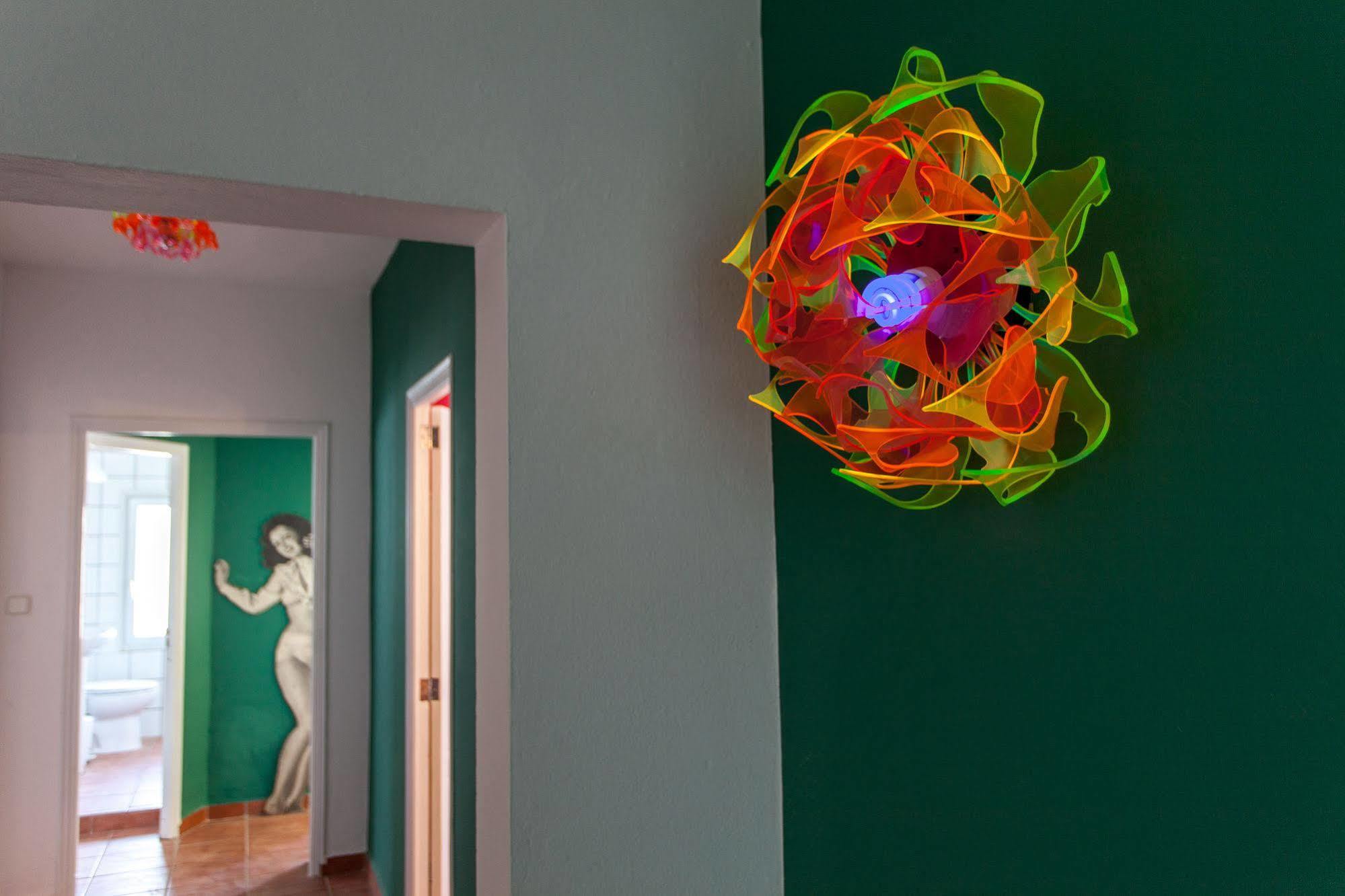 Cosmos Grand Hostal Sant Francesc de s'Estany Exterior foto